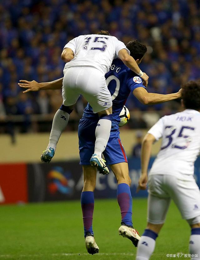 那不勒斯训练开放日，关键时刻状态回暖引欢呼，德国杯在即，心理建设被强调